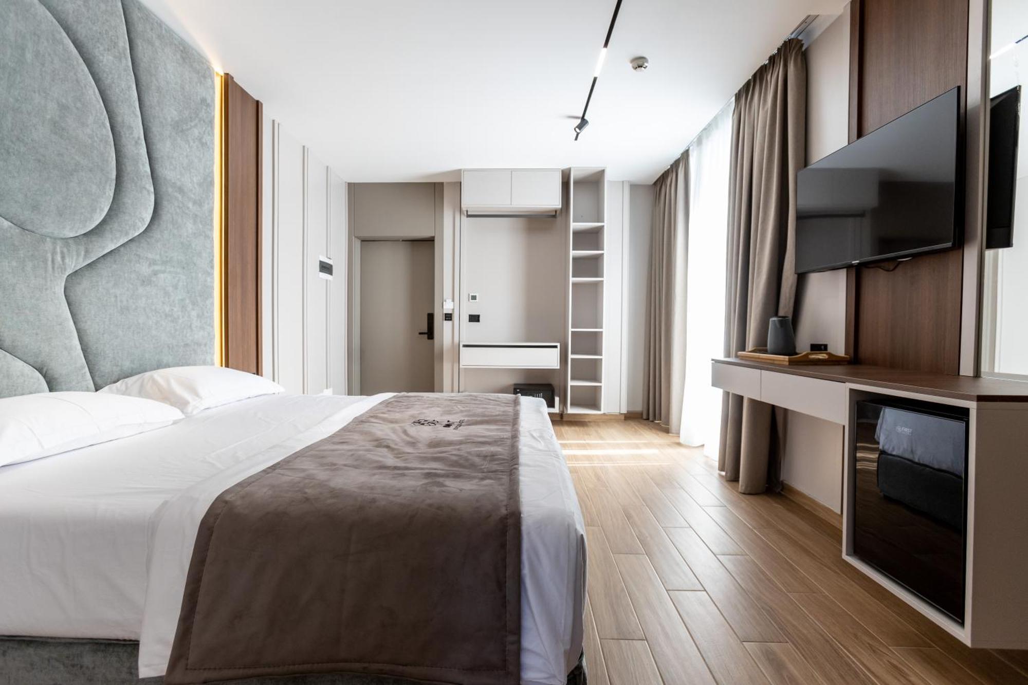 Bolt Boutique Hotel Lezhe Luaran gambar