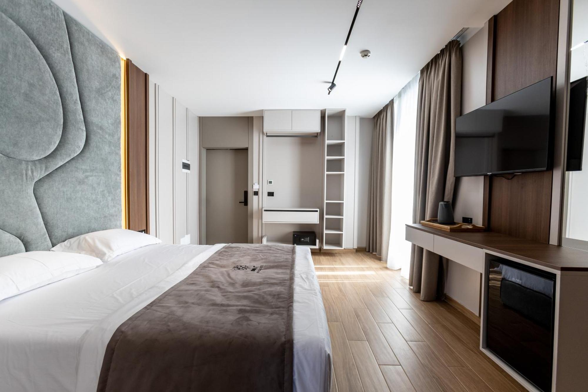 Bolt Boutique Hotel Lezhe Luaran gambar