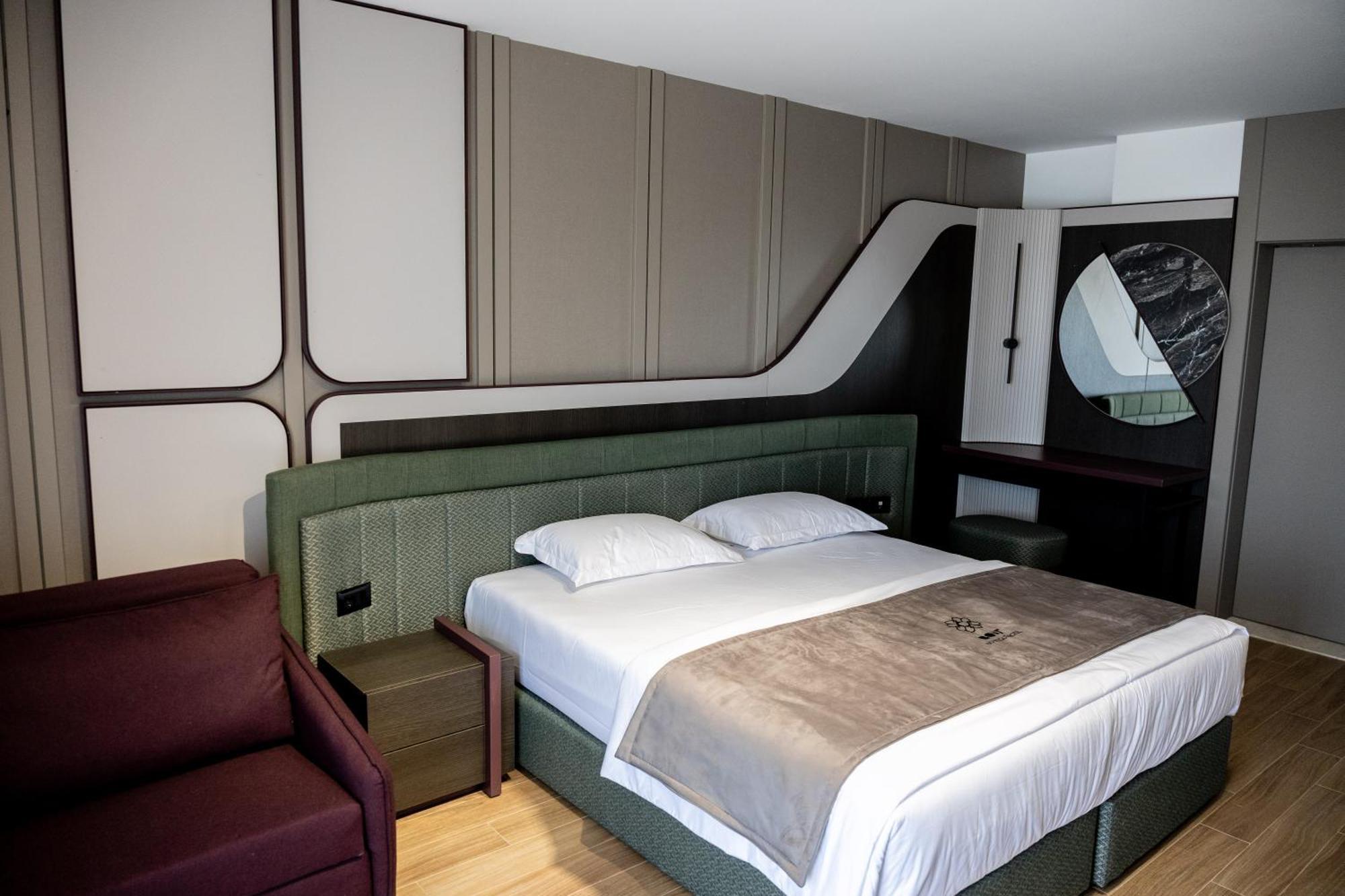 Bolt Boutique Hotel Lezhe Luaran gambar