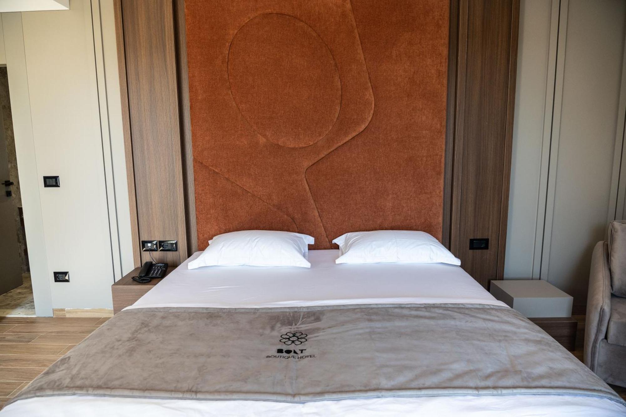 Bolt Boutique Hotel Lezhe Luaran gambar