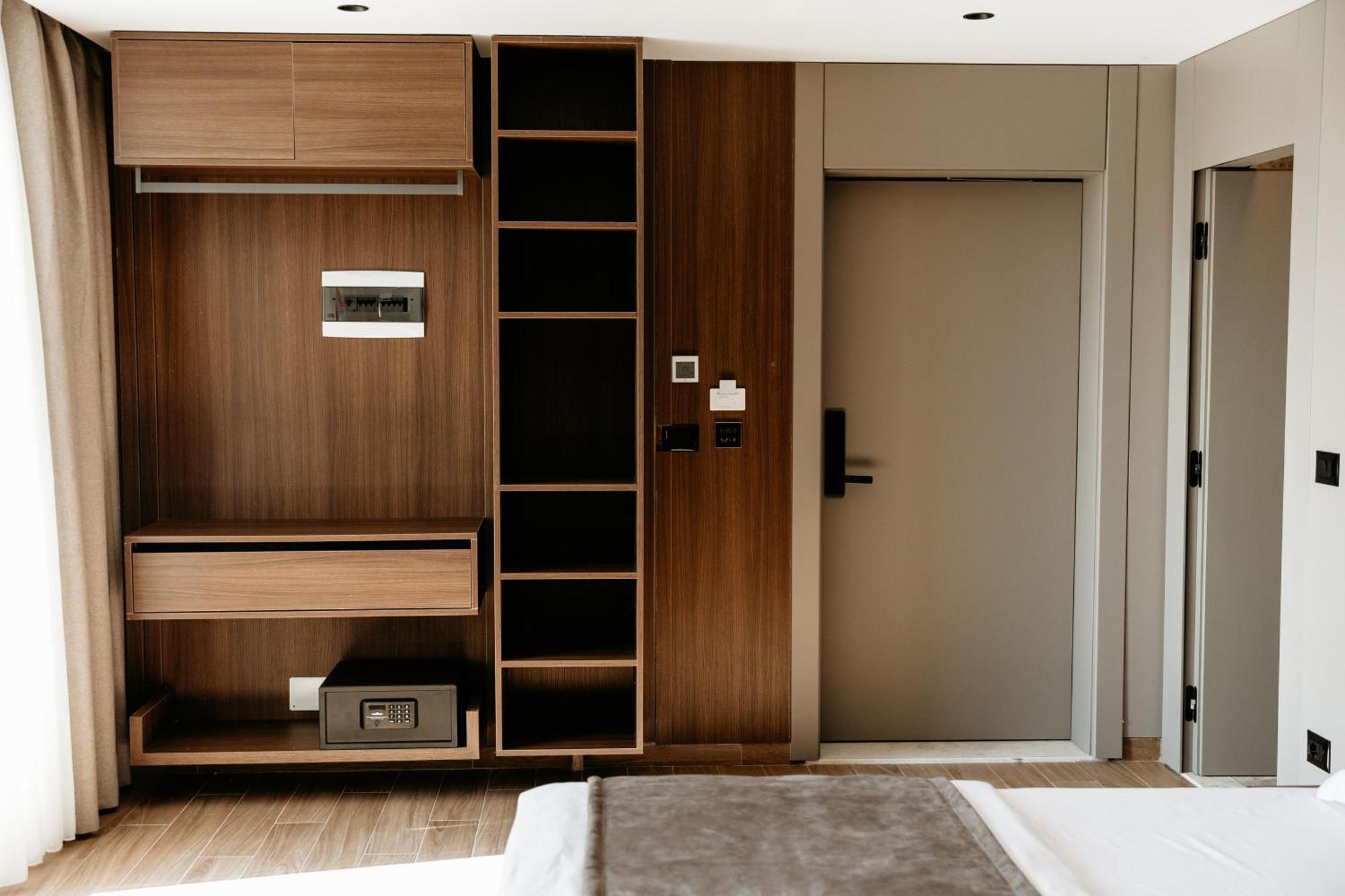 Bolt Boutique Hotel Lezhe Luaran gambar
