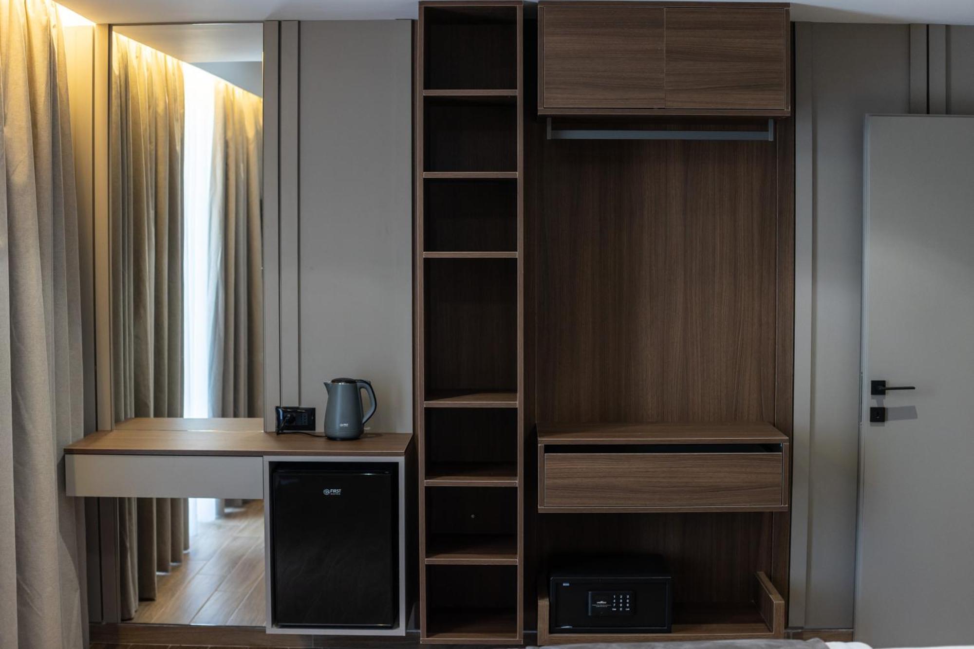 Bolt Boutique Hotel Lezhe Luaran gambar